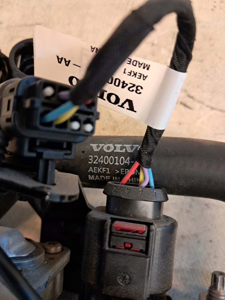 фото №9, Webasto електричний нагрівач volvo xc60 ii гібрид 32400100