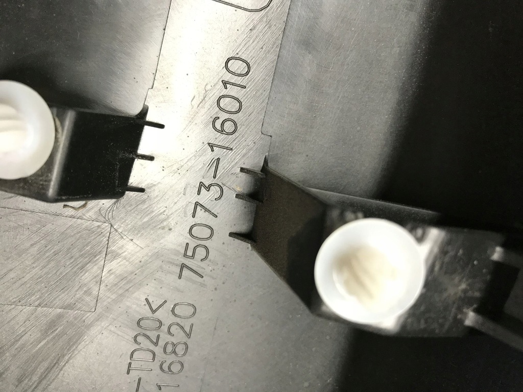 фото №10, Молдинг дверь перед правая toyota corolla cross 75731-16820