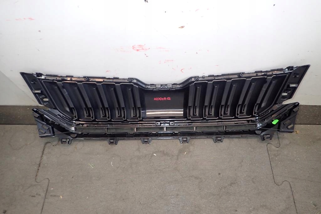 фото №4, Решётка радиатора skoda kodiaq 16-