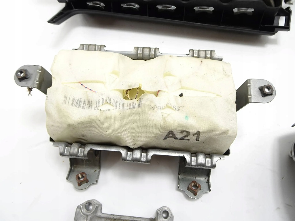 фото №11, Подушки безопасности ремни подушка безопасности kpl. suzuki swift mk7