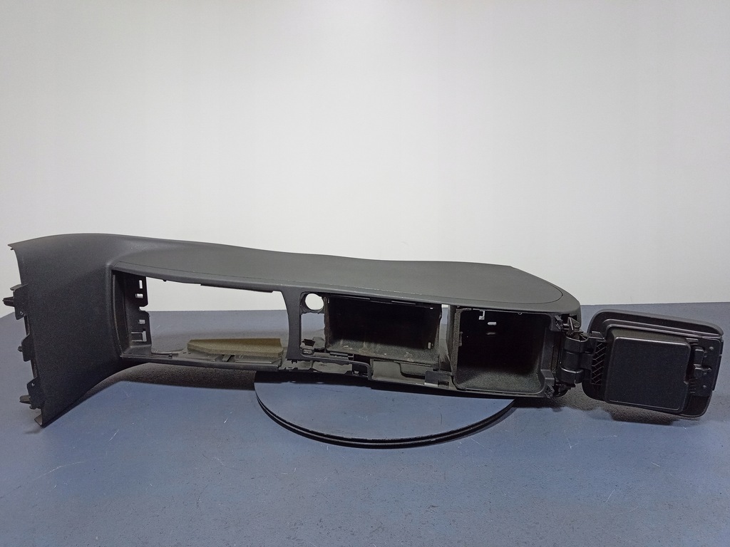 фото №6, Volvo v50 s40 ii туннель средний подлокотник