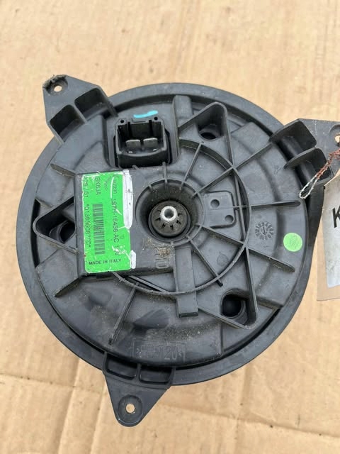 Купити Повітродувка кабіни ford mondeo mk3