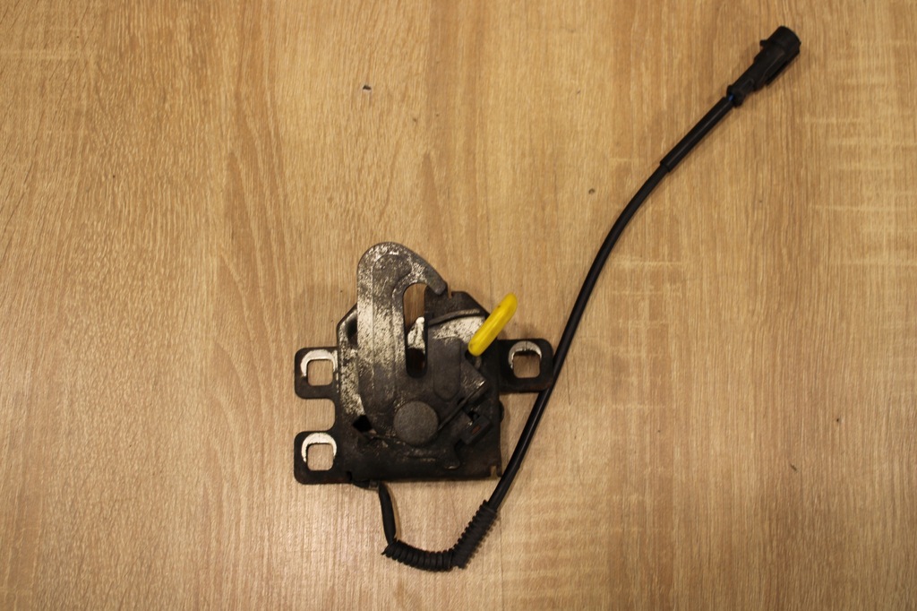 фото №1, Замок капот alfa romeo giulietta