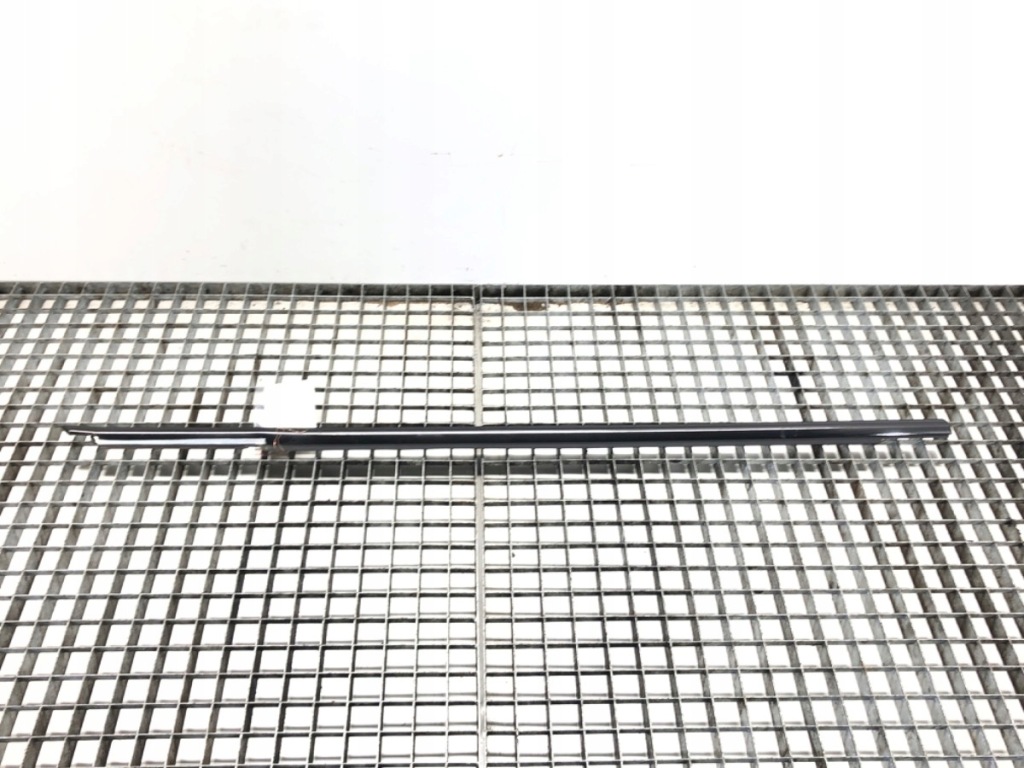 фото №1, Молдинг ущільнювач перед права mercedes s w221