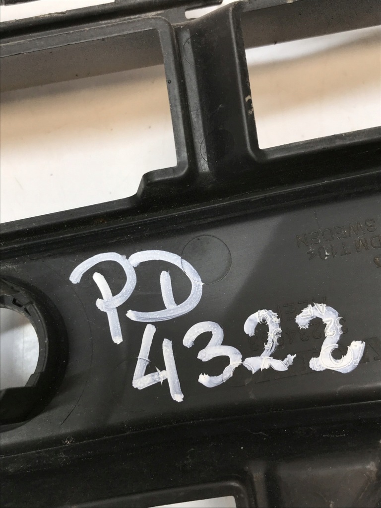 фото №10, Volvo xc60 ii lift 2020-23 решётка бампера перед 32234933