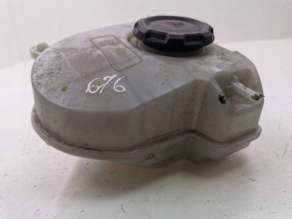 фото №7, Audi a3 8y 2021 бак расширительный охлаждающая жидкость