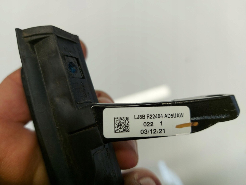 фото №3, Ford mustang mach-e ручка наружная правый перед lj8b r22404 ad5uaw