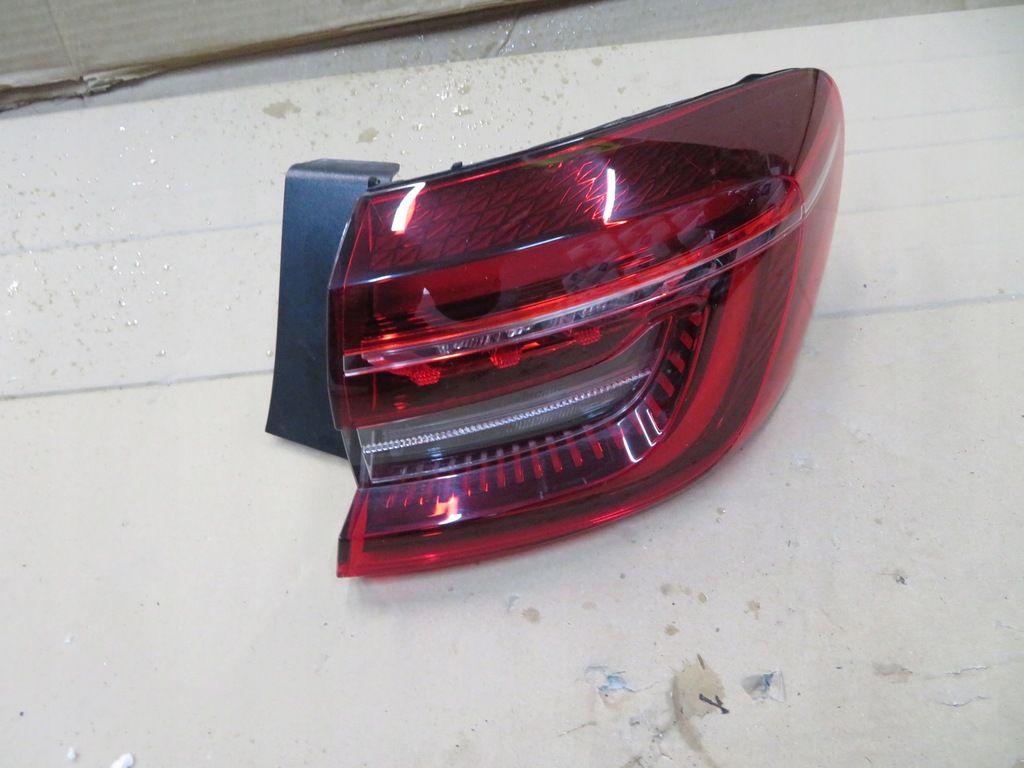 фото №1, Renault clio v лампа правая задняя задняя led 265504885r