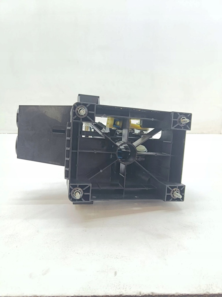 фото №8, Opel astra j 2010 домкрат перемикання передач / верхній