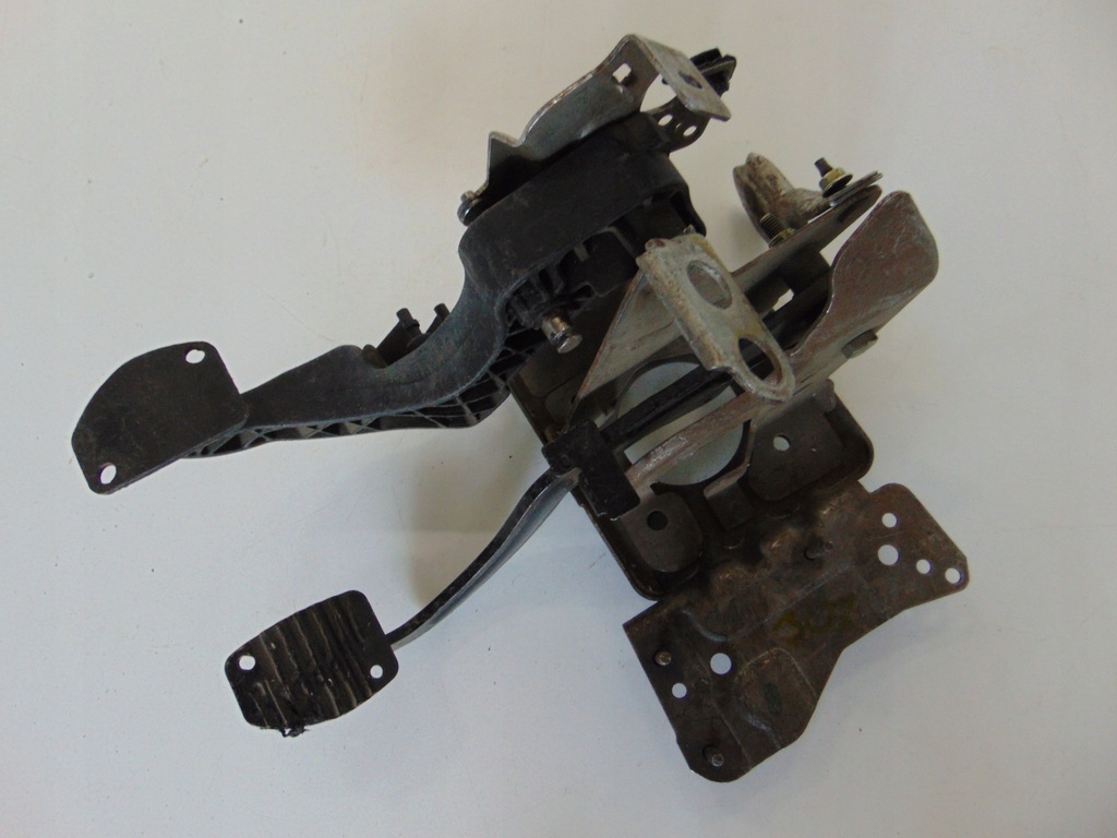 фото №1, Педаль тормоза сцепления peugeot 307