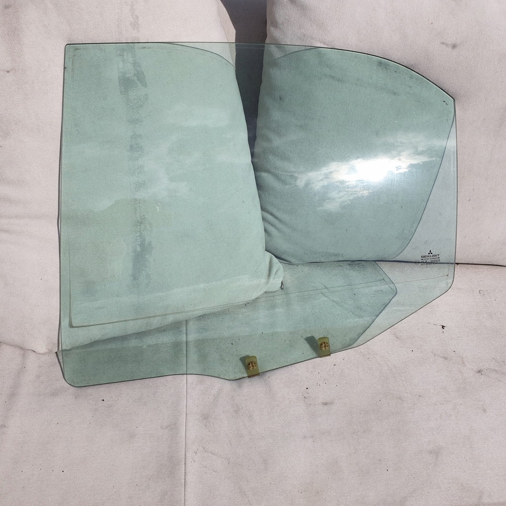 фото №1, Стекло с дверь левый задняя mitsubishi carisma sedan оригинальный номер