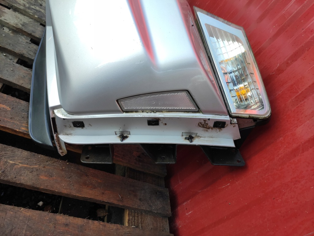 Jeep cherokee liberty kk 07-12 бампер перед передній сріблястий ps2 гарний комплект Київ