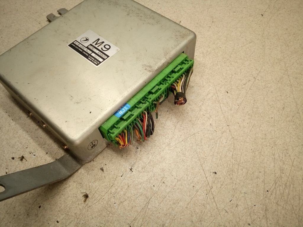 фото №2, Блок управления двигателя a18-000 rj1