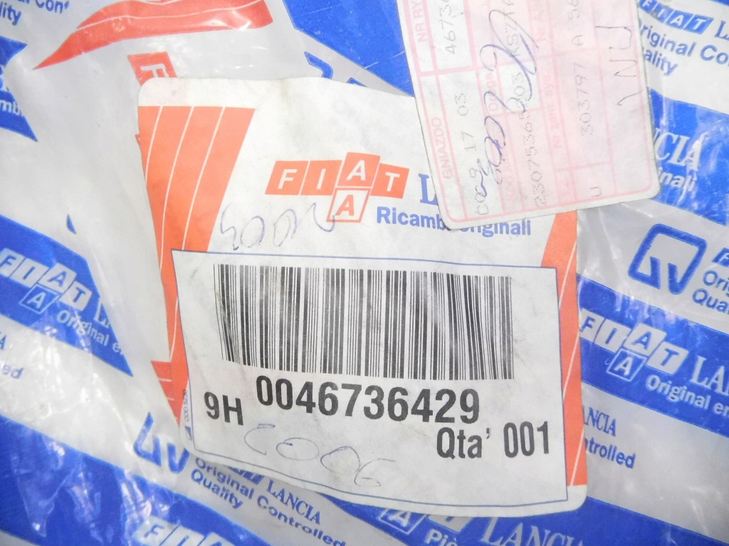 Прокладка стекло дверь левый перед fiat punto 1 5drz 46736429 с Разборки