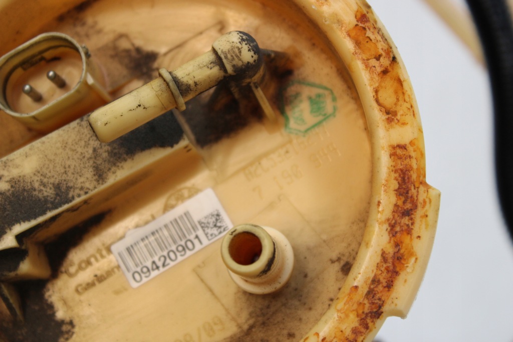 Датчик уровня топлива 7190944 2.0 d bmw e87 e90 поплавок дизель обратка с Разборки