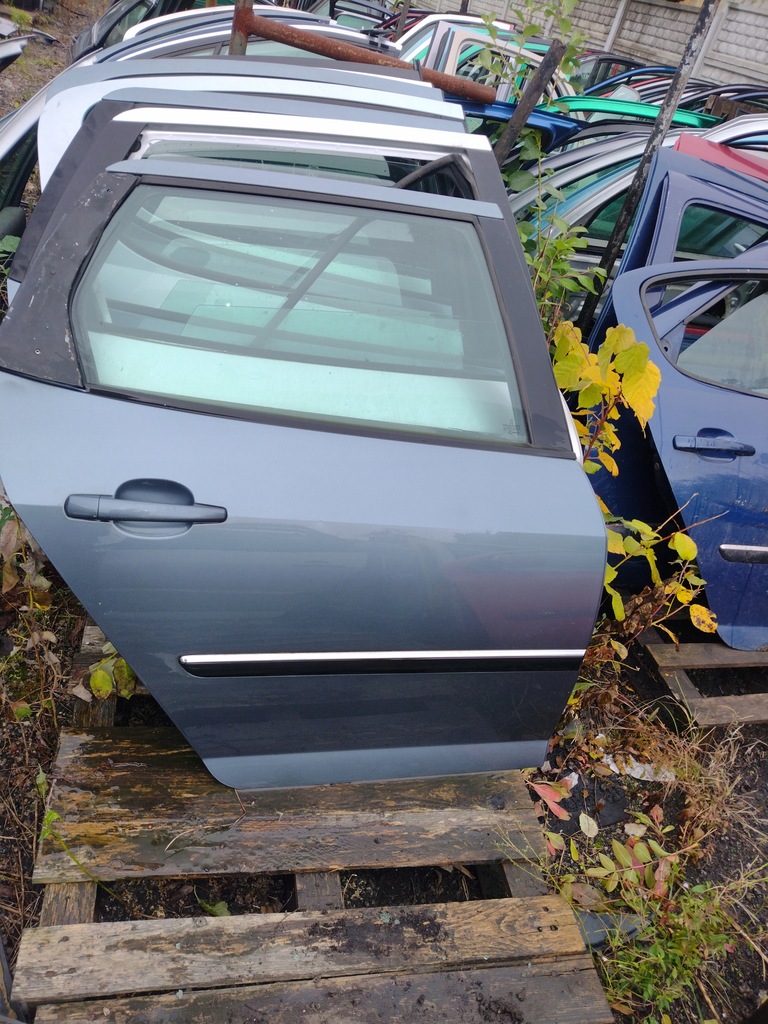 фото №1, Двері правий задня peugeot 407 sw kombi сірі
