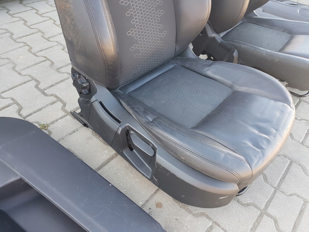 фото №7, Land rover discovery sport l550 15r- сидіння шкіряний заднє сидіння