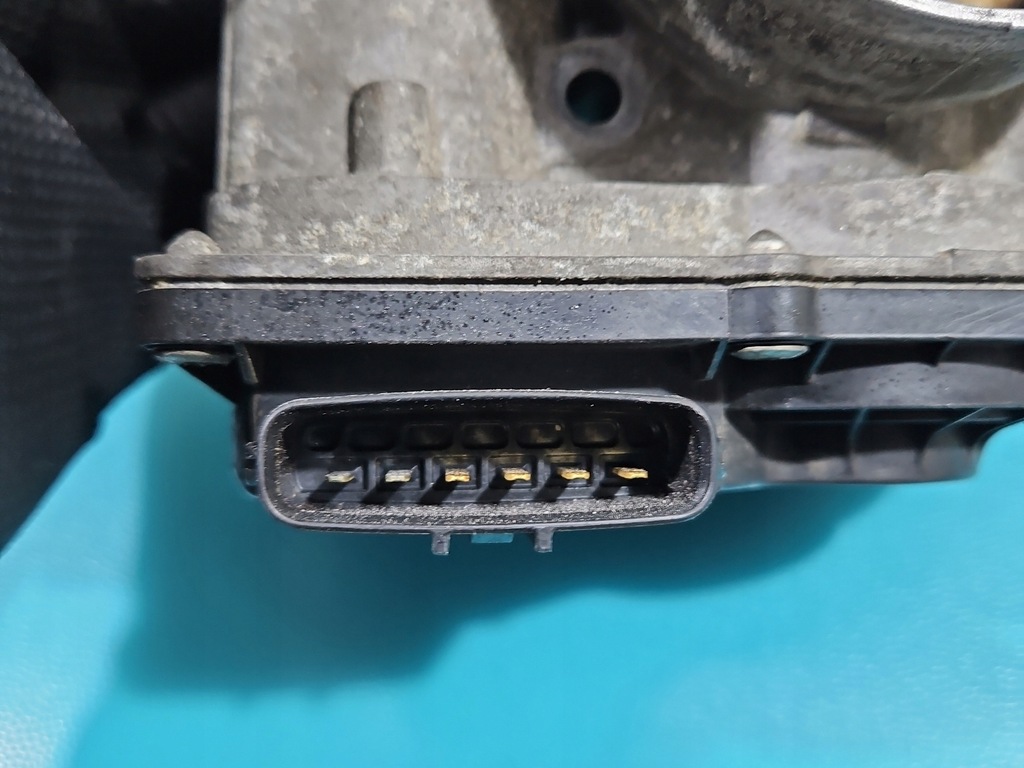 фото №8, Дроссельная заслонка subaru tribeca 05-14 16112aa160 3.6 v6