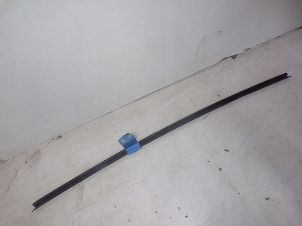 фото №1, Молдинг ущільнювач лівий перед citroen c2