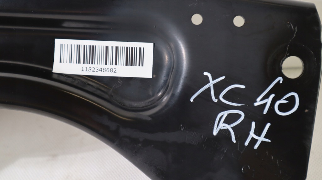 фото №7, Volvo xc40 1.5 t2 рычаг правый задняя 32221936, 32221323