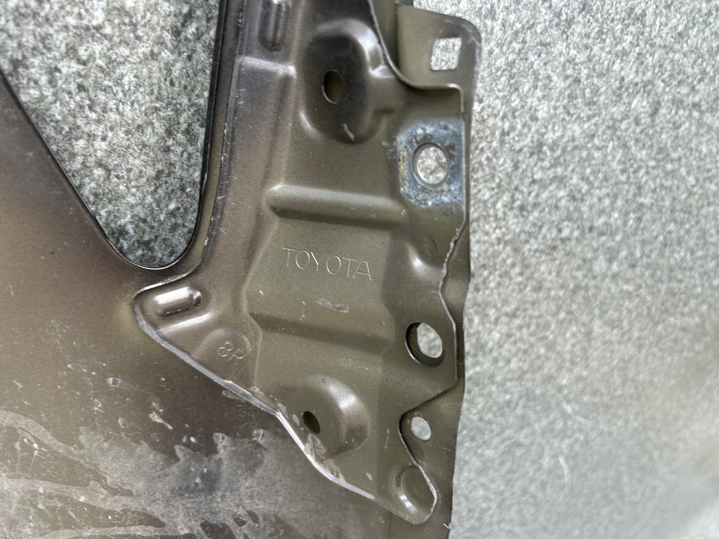 фото №9, Крыло правый передний toyota camry viii poznań