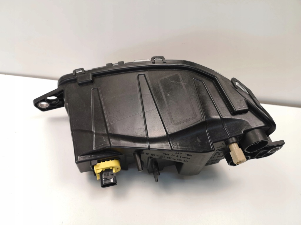 Volvo fh5 fh протитуманна фара led drl правий 23752741 Оригінал