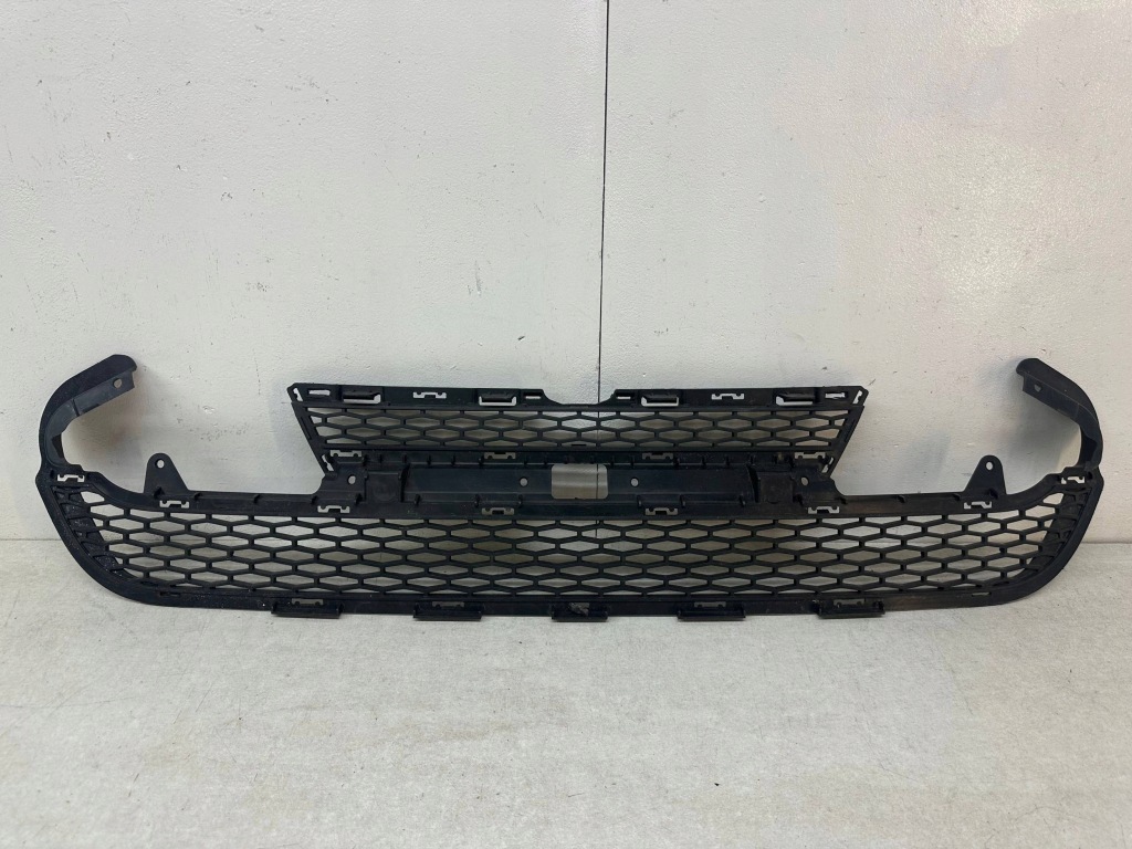 Купить Решётка средняя w бампер перед land range rover evoque l551 рестайлинг  or