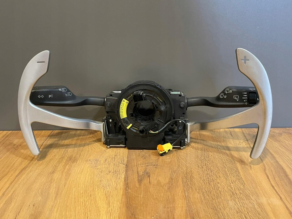 фото №1, Alfa romeo stelvio перемикач стрічка 01561407180