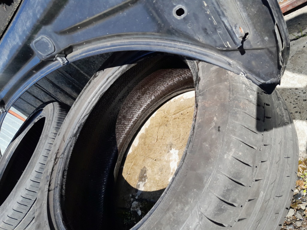 Капот alfa 159 czarna Оригінал