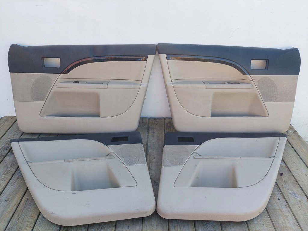 фото №1, Обшивки дверные ford mondeo mk3 комплект светлый