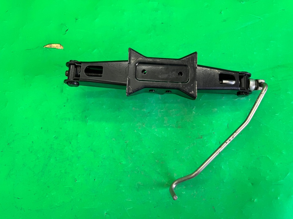 фото №7, Домкрат подъемник трапециевидный автомобильный подъемник renault megane iii 995500002r