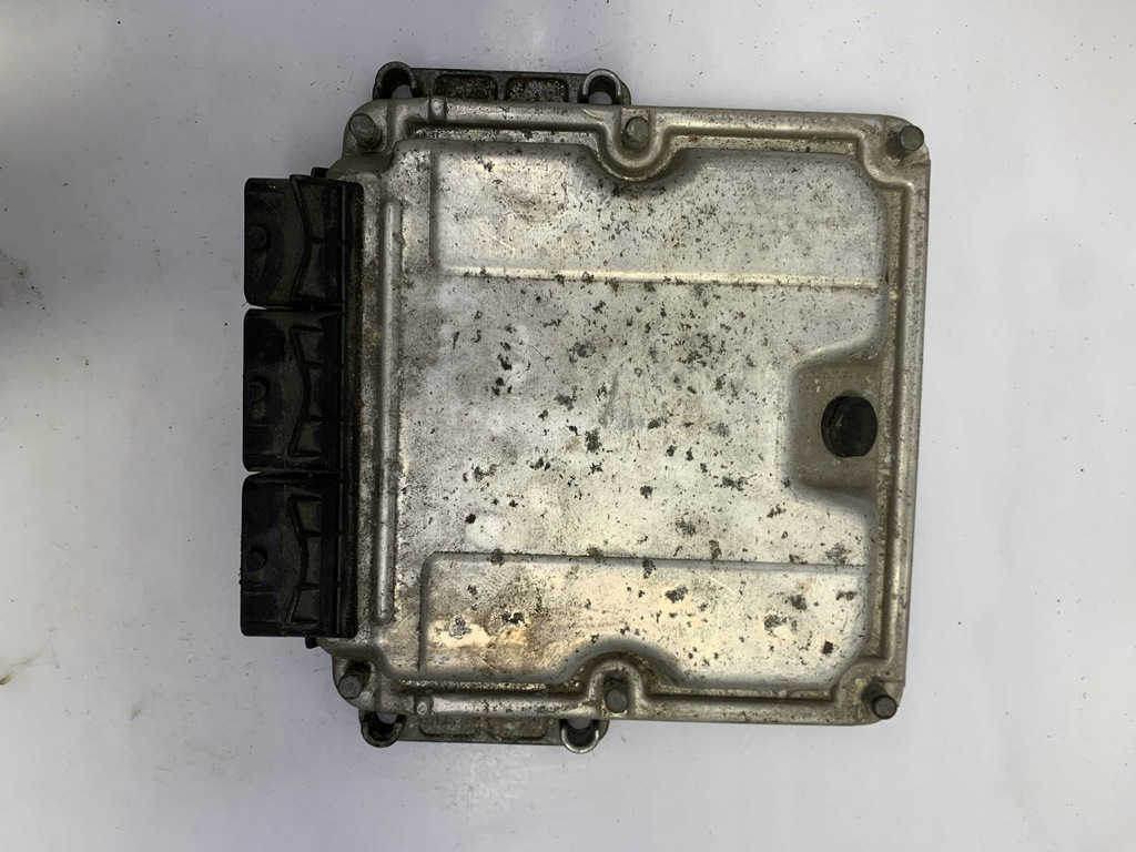 фото №4, Бортовий комп'ютер 0281010637 8200211711 laguna 2.2 dci