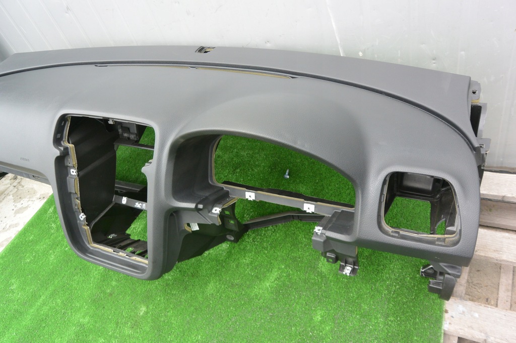 фото №8, Приборная панель приборная консоль kokp vw scirocco iii uk