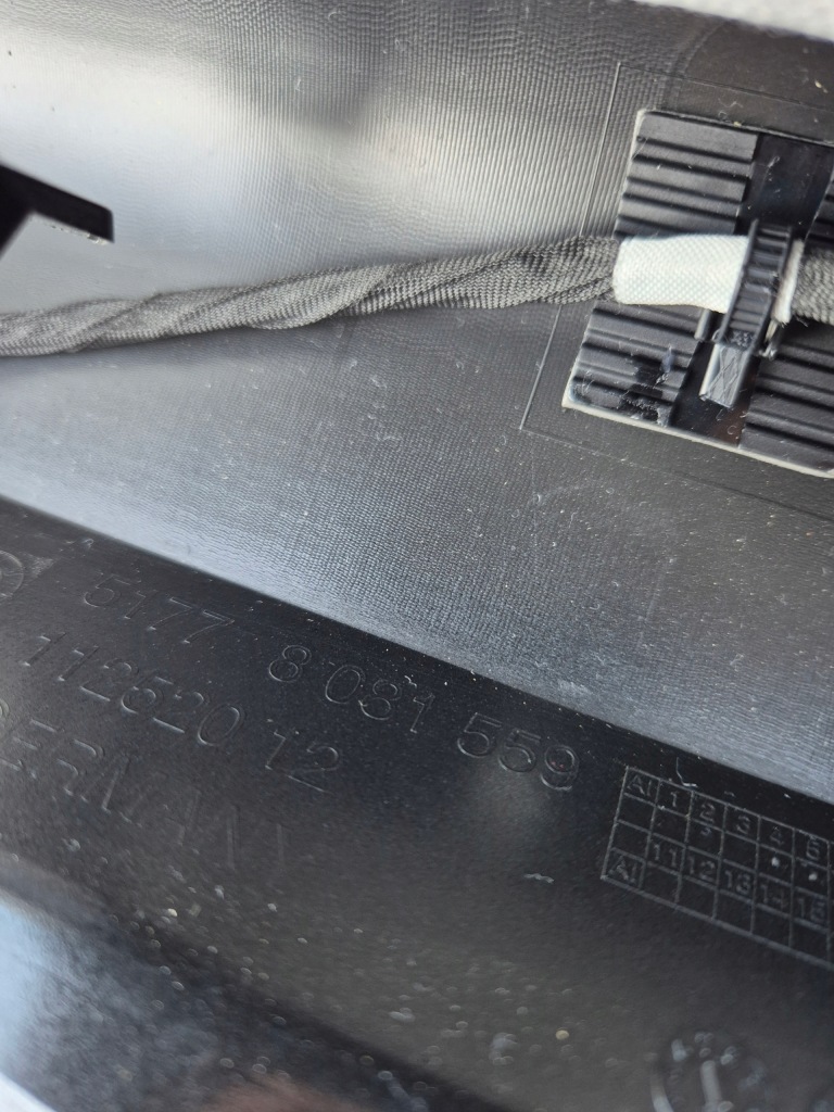 Молдинг порог защита левая pod pdc хром лампа 8081559 bmw 7 g70 m-pakiet Цена