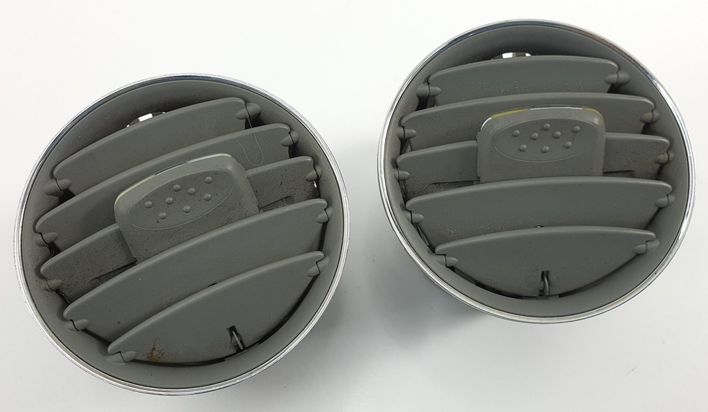 фото №6, Решётка обдув mercedes w209 a2098300154