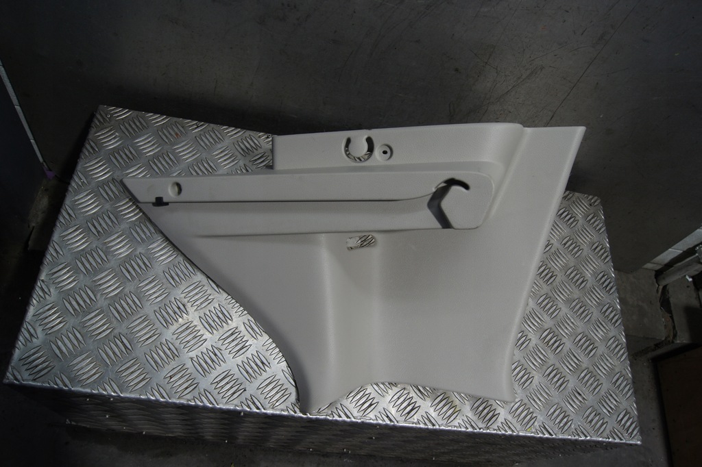 фото №1, Защита стойка правый задняя sandero ii 769343135r