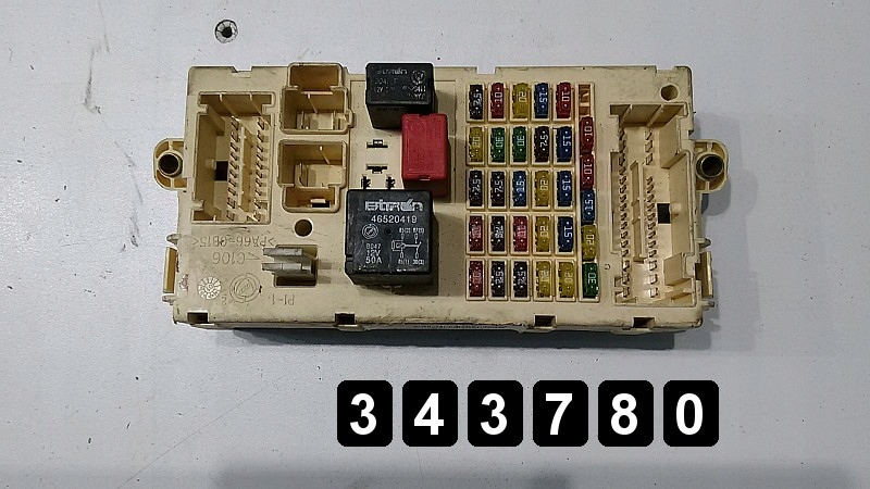 фото №1, 2002 alfa romeo 147 коробка предохранителей 46558752