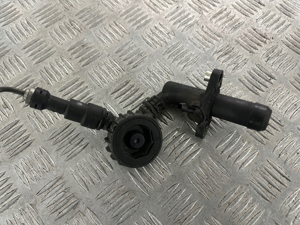 Lancia delta iii 1.6 jtd шланг трубка цилиндр сцепления fm277001 Доставка