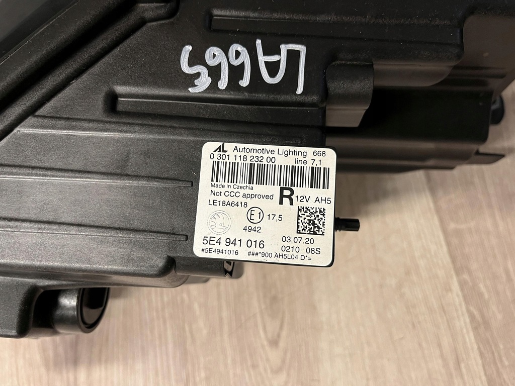 фото №10, Skoda octavia iv комплект лампа перед ліва права