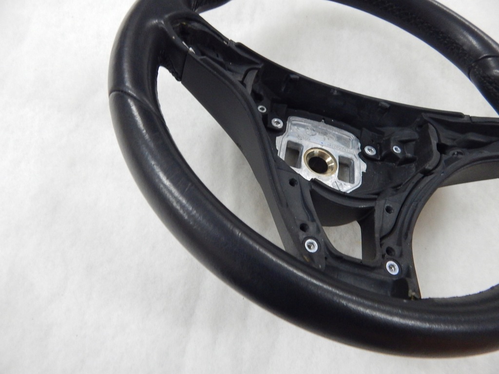 фото №10, Mercedes c-klasa w205 glc x253 gle w166 - воздуховод кожа pod лепестки переключения oryg