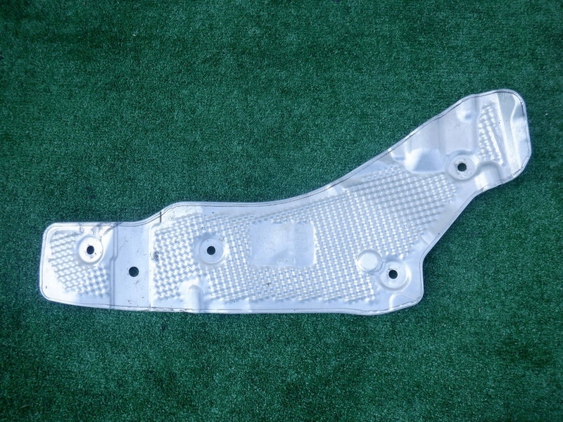 фото №1, Захист теплова audi a6 s6 4k c8 4k0804161b