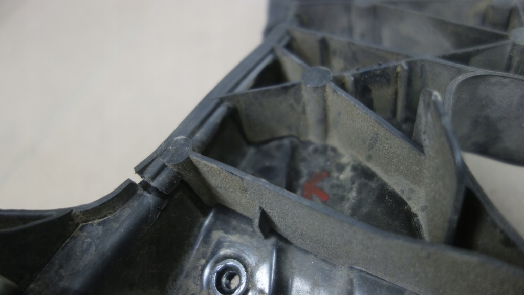 Audi q3 8u0 ремінь передній підсилювач 8u0805594a Київ