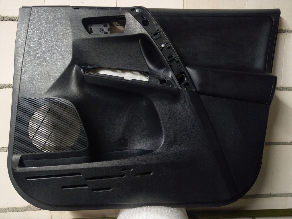 фото №1, Обшивка обивка дверь правый перед toyota rav4 iv
