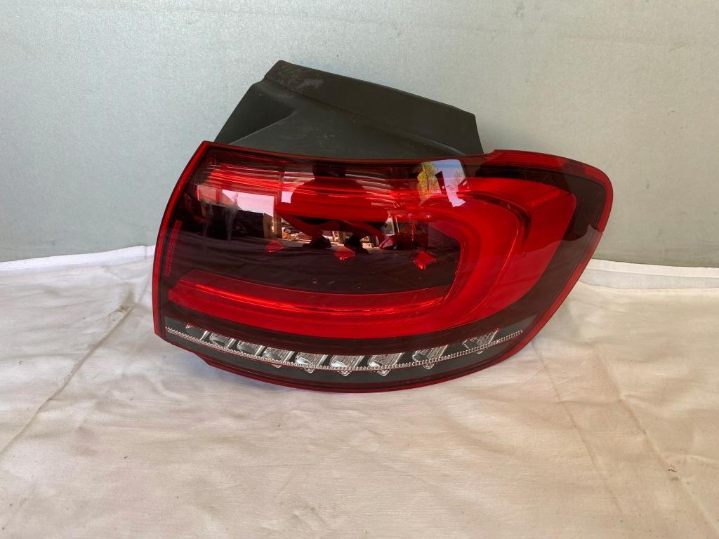 фото №1, Mercedes b 247 лампа задняя правая задняя 2479066600