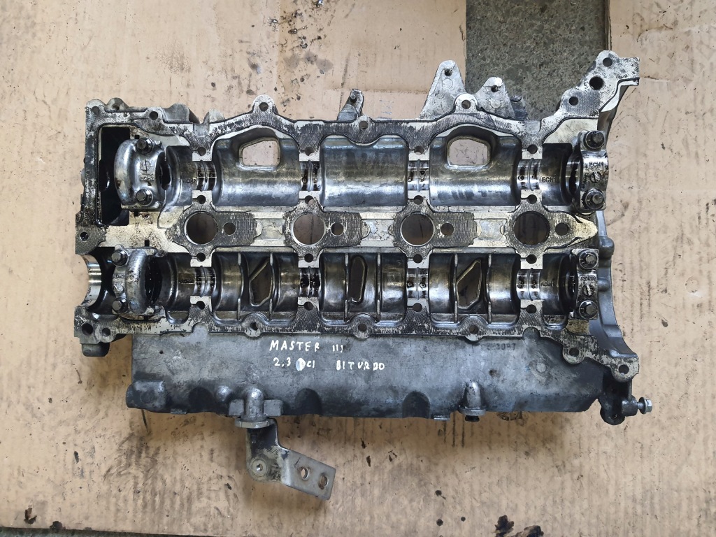 фото №3, Основа валів розподільного валу кришка клапанів renault master iii 2.3 dci biturbo