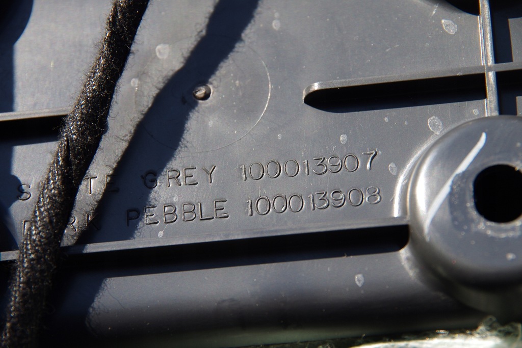 фото №7, Підлокітник тунель шкіра dodge journey 100013360