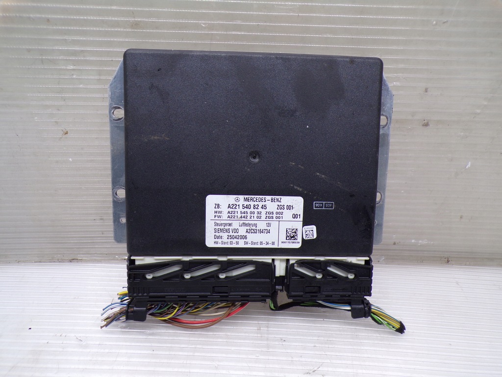 фото №1, Модуль блок управления airmatic mercedes w221 2215408245