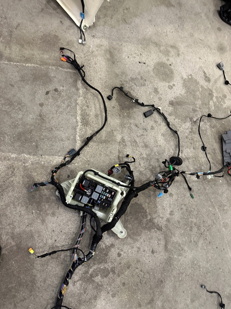 фото №4, Volvo xc60 ii d4 d5 комплектная электропроводка салона