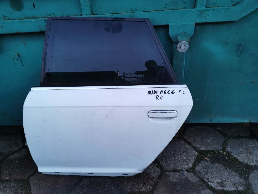 Audi a6c6 fl дверь левое  задняя Киев