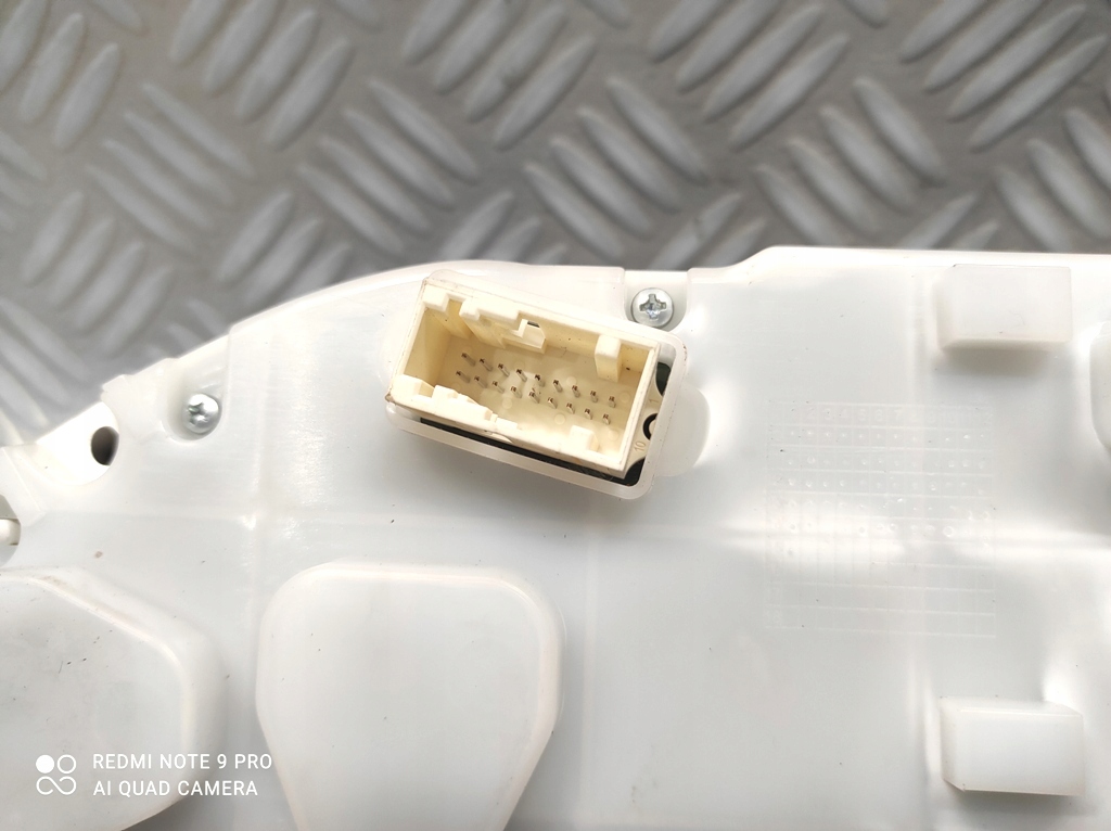 фото №8, Счетчик приборы peugeot 208 i 1.4 hdi 9805400480